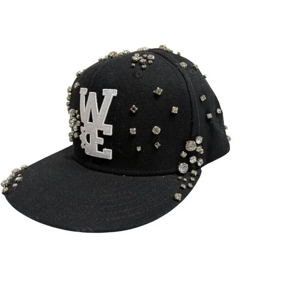 Well Engineered Crystallized Hat in Black display picture 3